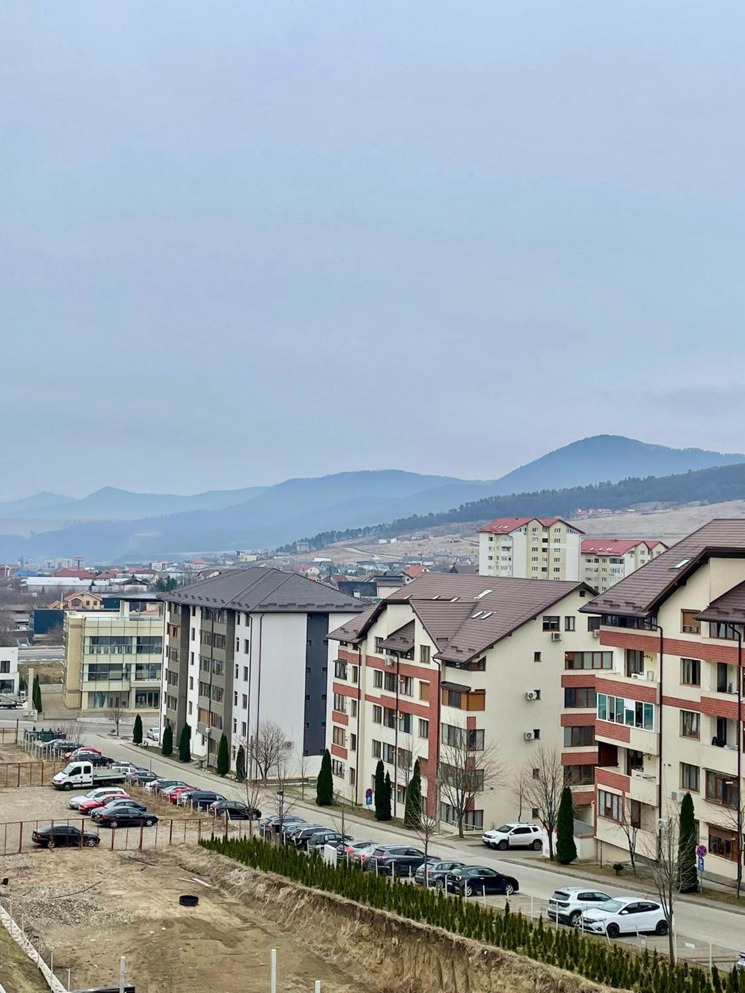 Alessandra-Aparthotel Piatra Neamt Exterior photo
