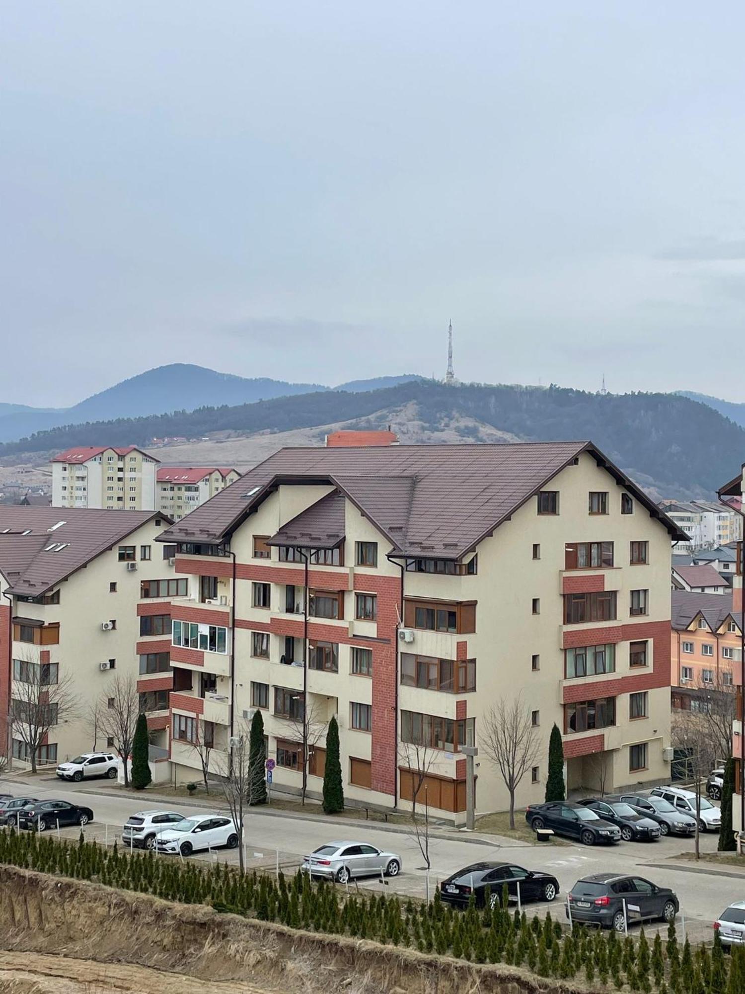Alessandra-Aparthotel Piatra Neamt Exterior photo