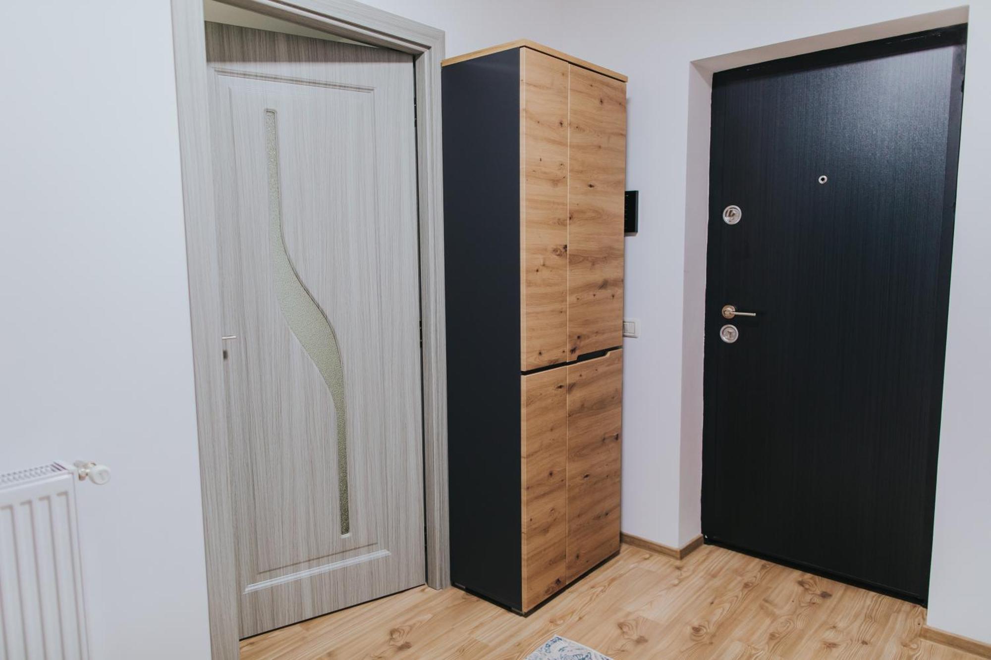 Alessandra-Aparthotel Piatra Neamt Exterior photo